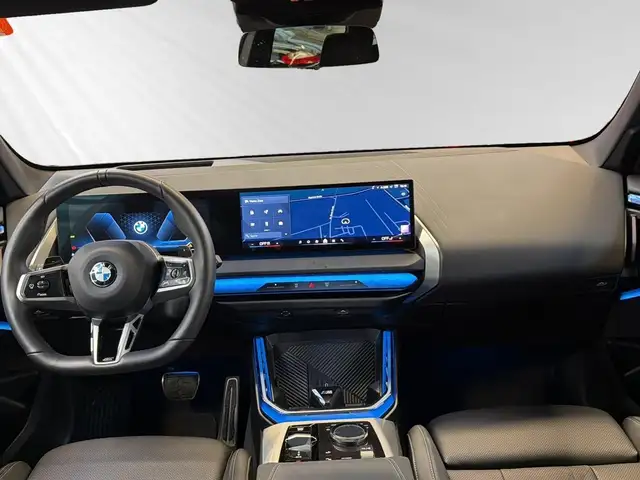 BMW X3 view 8
