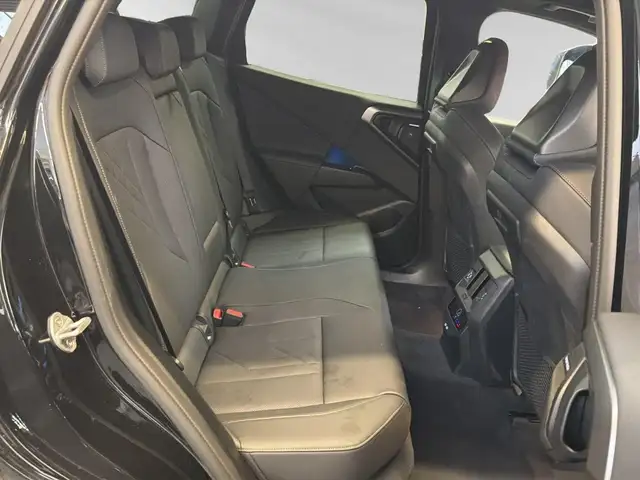 BMW X3 view 10