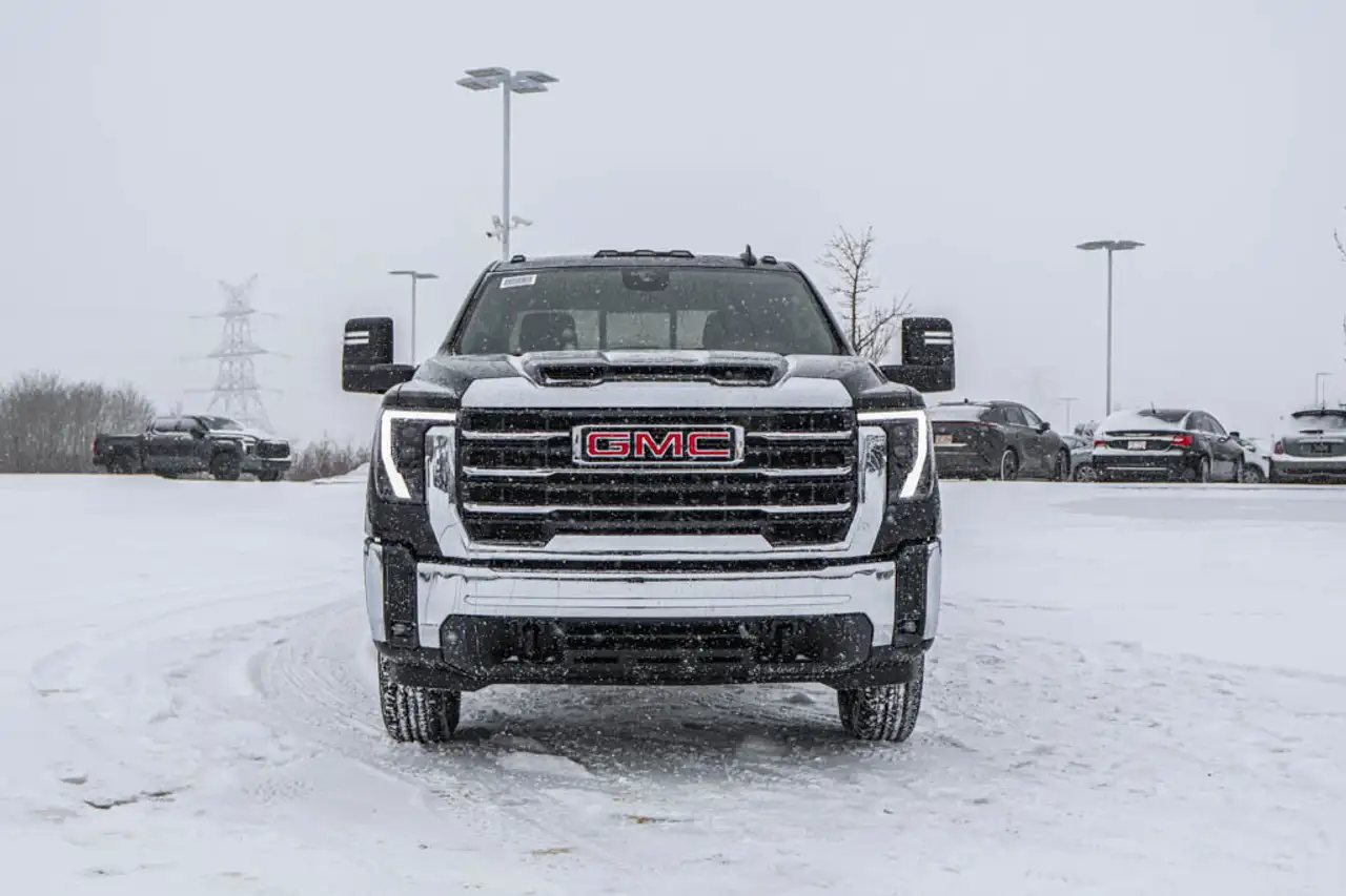 GMC Sierra 2500HD снимка GMC Sierra 2500HD