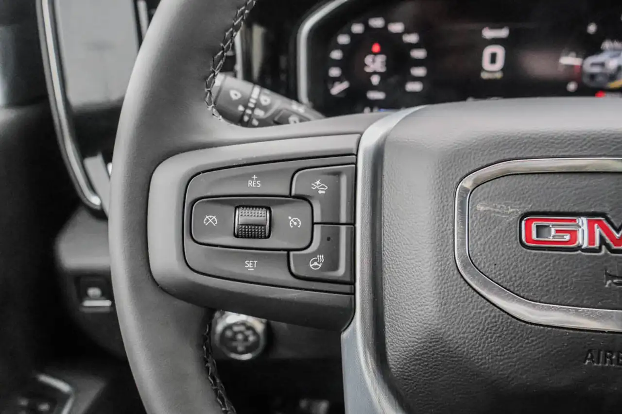 GMC Sierra 2500HD снимка GMC Sierra 2500HD