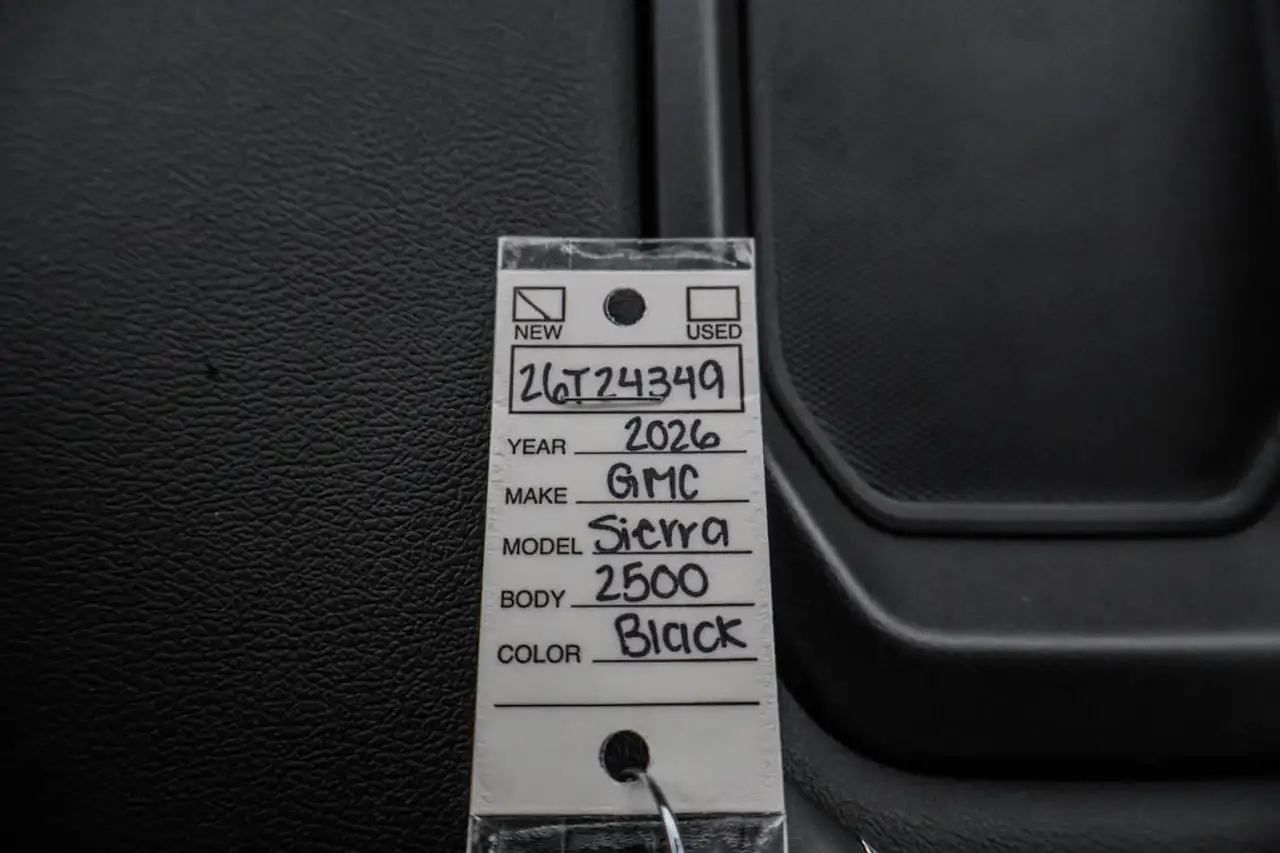 GMC Sierra 2500HD снимка GMC Sierra 2500HD