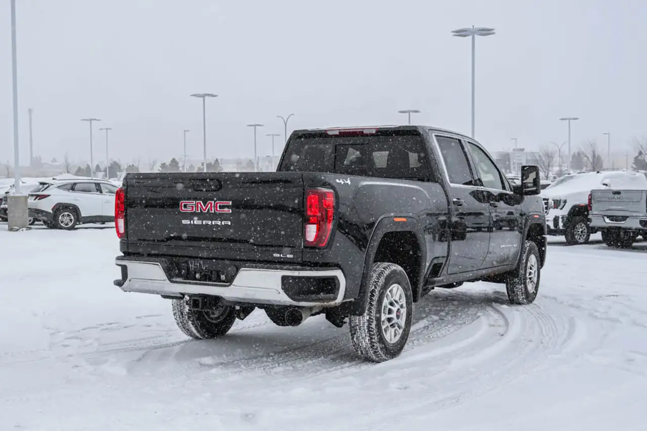 GMC Sierra 2500HD снимка GMC Sierra 2500HD