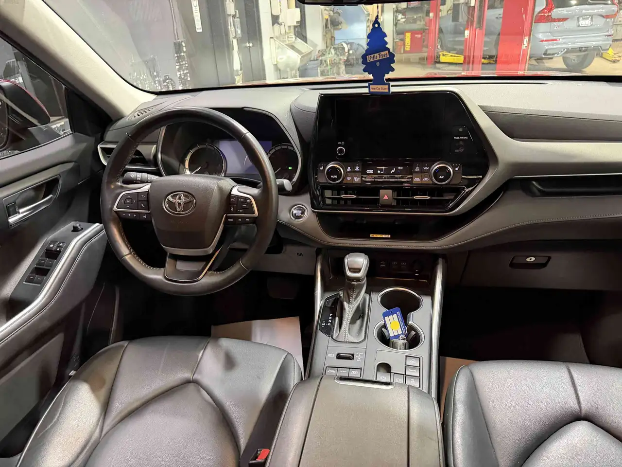 Toyota Highlander снимка Toyota Highlander