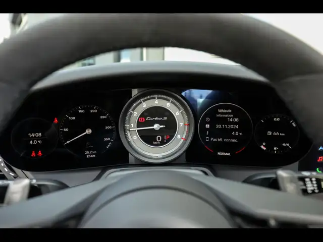 Porsche 911 view 15