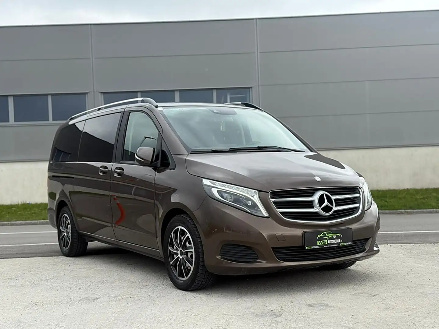 Mercedes-Benz V 220 d kompakt Lang Braun - 2