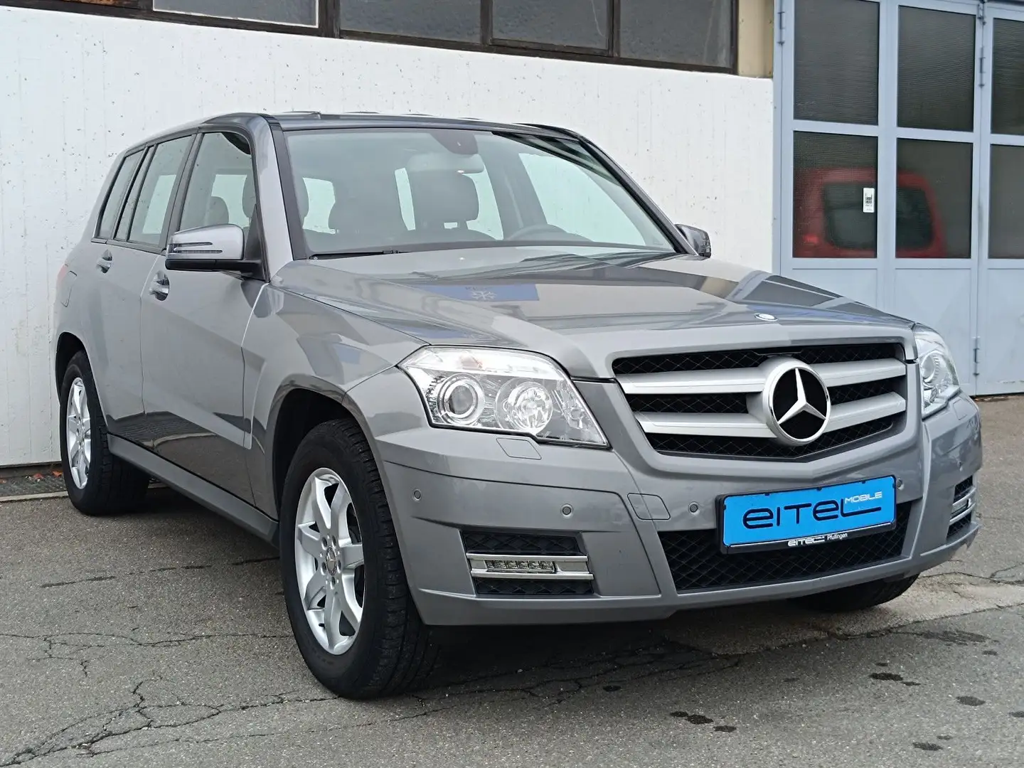 Mercedes-Benz GLK 300 4Matic Vollleder Navi Bi-Xenon AHK Silber - 2