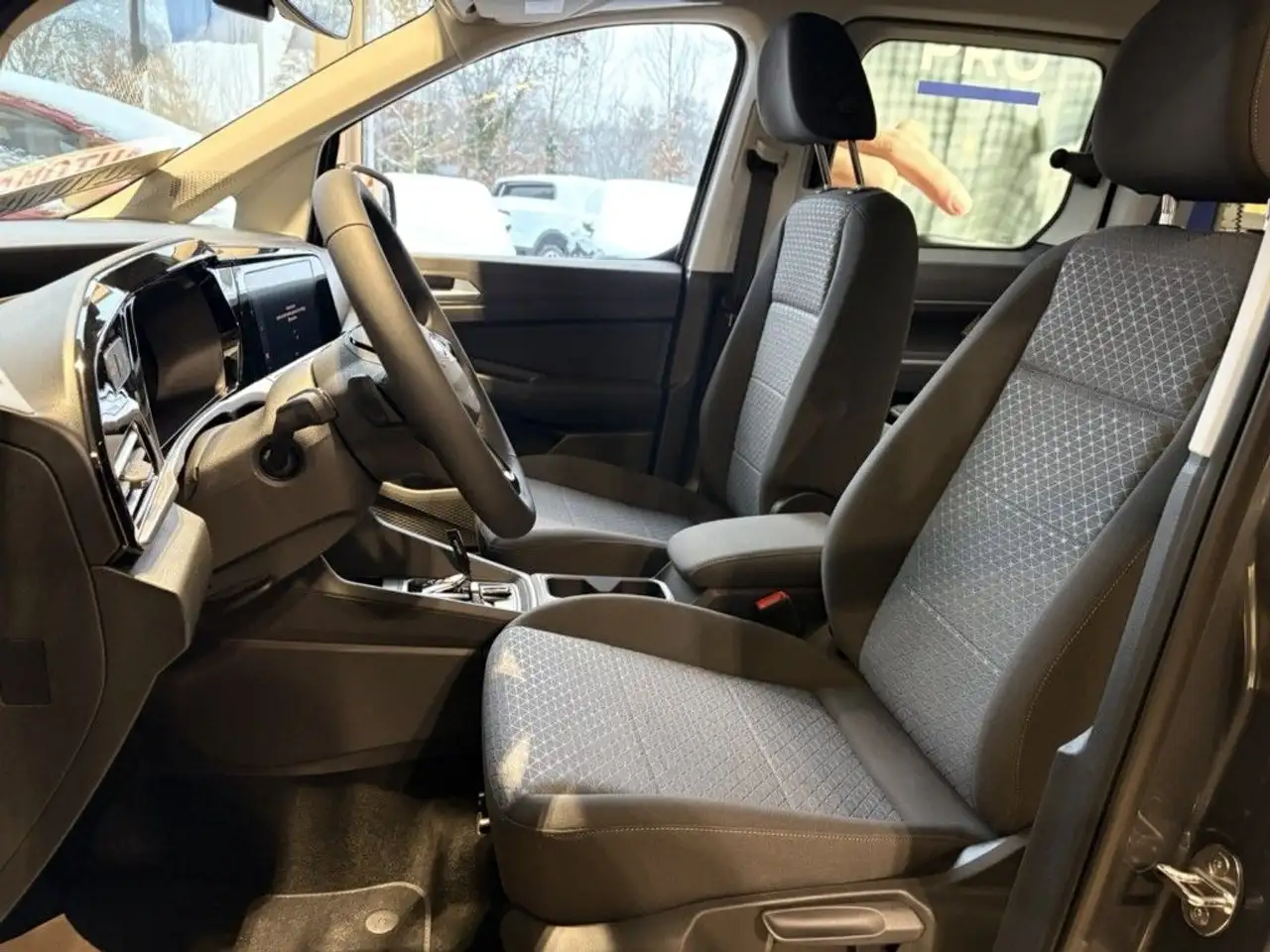 Ford Tourneo Connect 2.0 EcoBlue Aut. TITANIUM (SK) 12