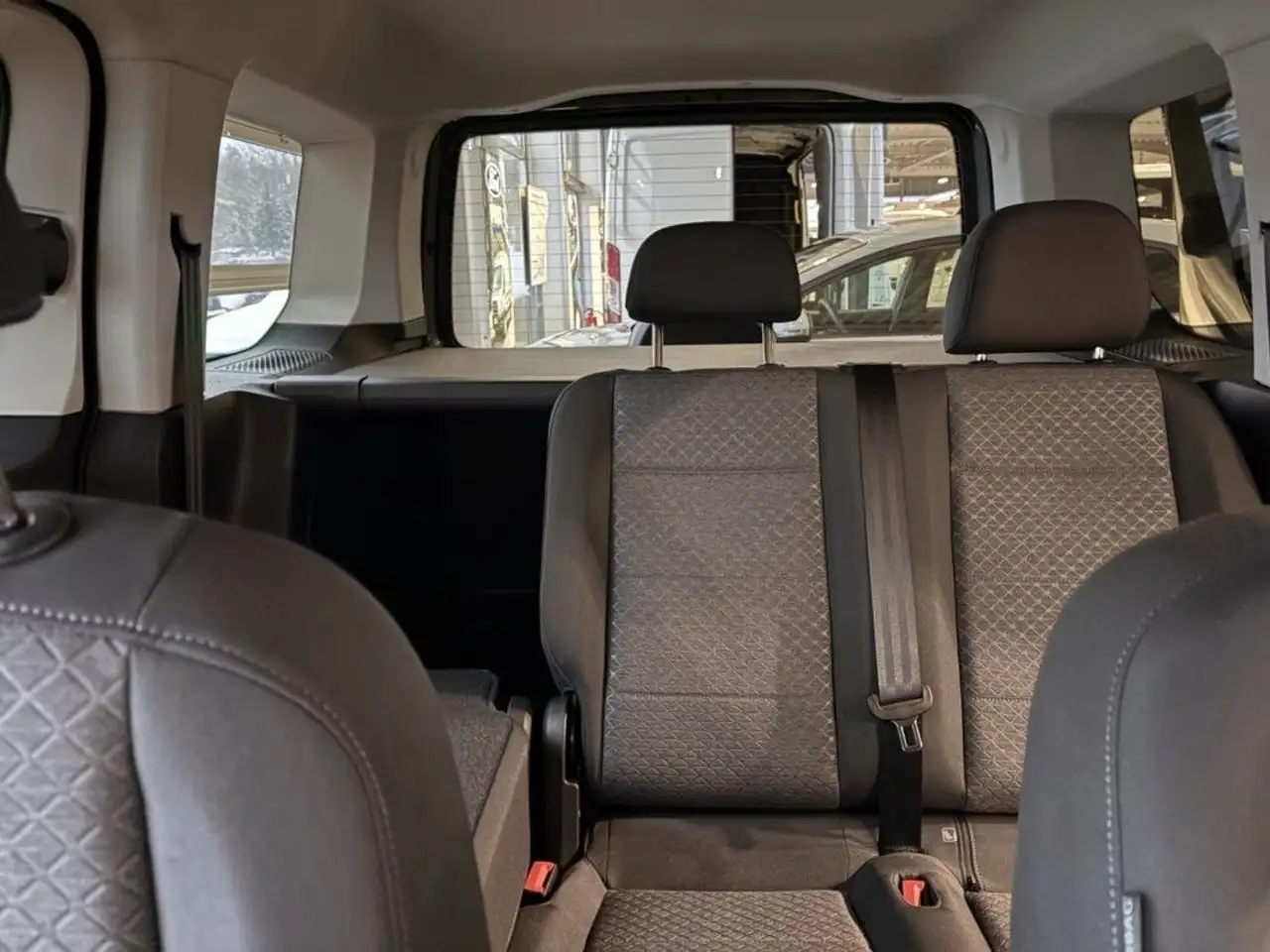 Ford Tourneo Connect 2.0 EcoBlue Aut. TITANIUM (SK) 10