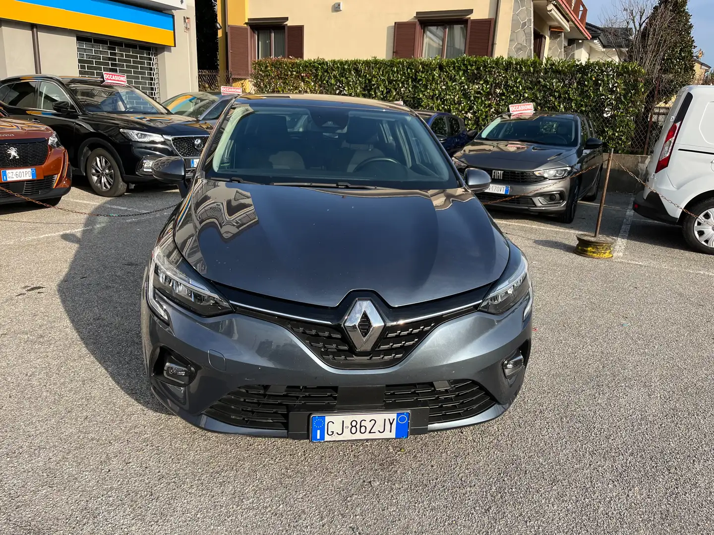 Renault Clio 1.0 Tce Zen S&S 90 Cv Grijs - 2