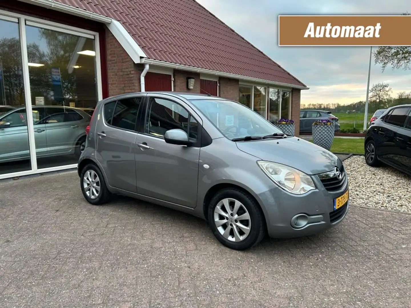 Opel Agila 1.2 BLITZ AUTOMAAT VAN DE 1E EIGENAAR! Grijs - 1