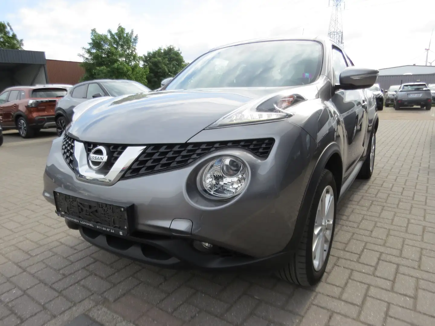 Nissan Juke 1.2 DIG-T 2WD N-Connecta Gris - 1