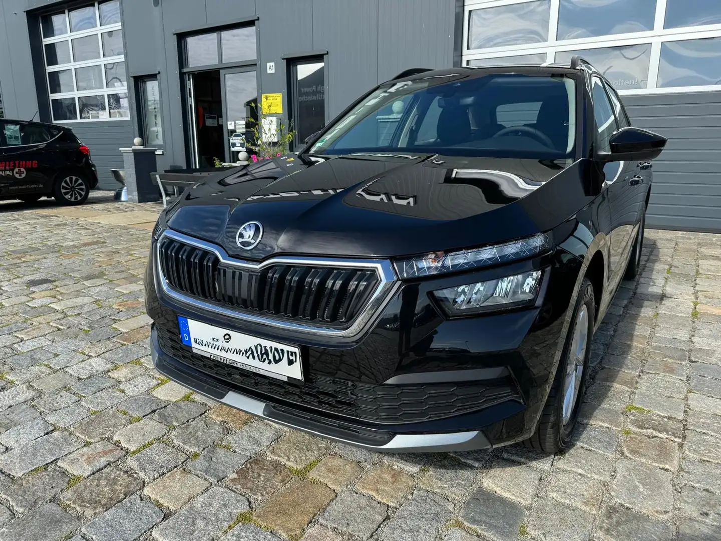 Skoda Kamiq Kamiq 1.5 TSI DSG Ambition Extra Plus 1.5 TSI Schwarz - 1