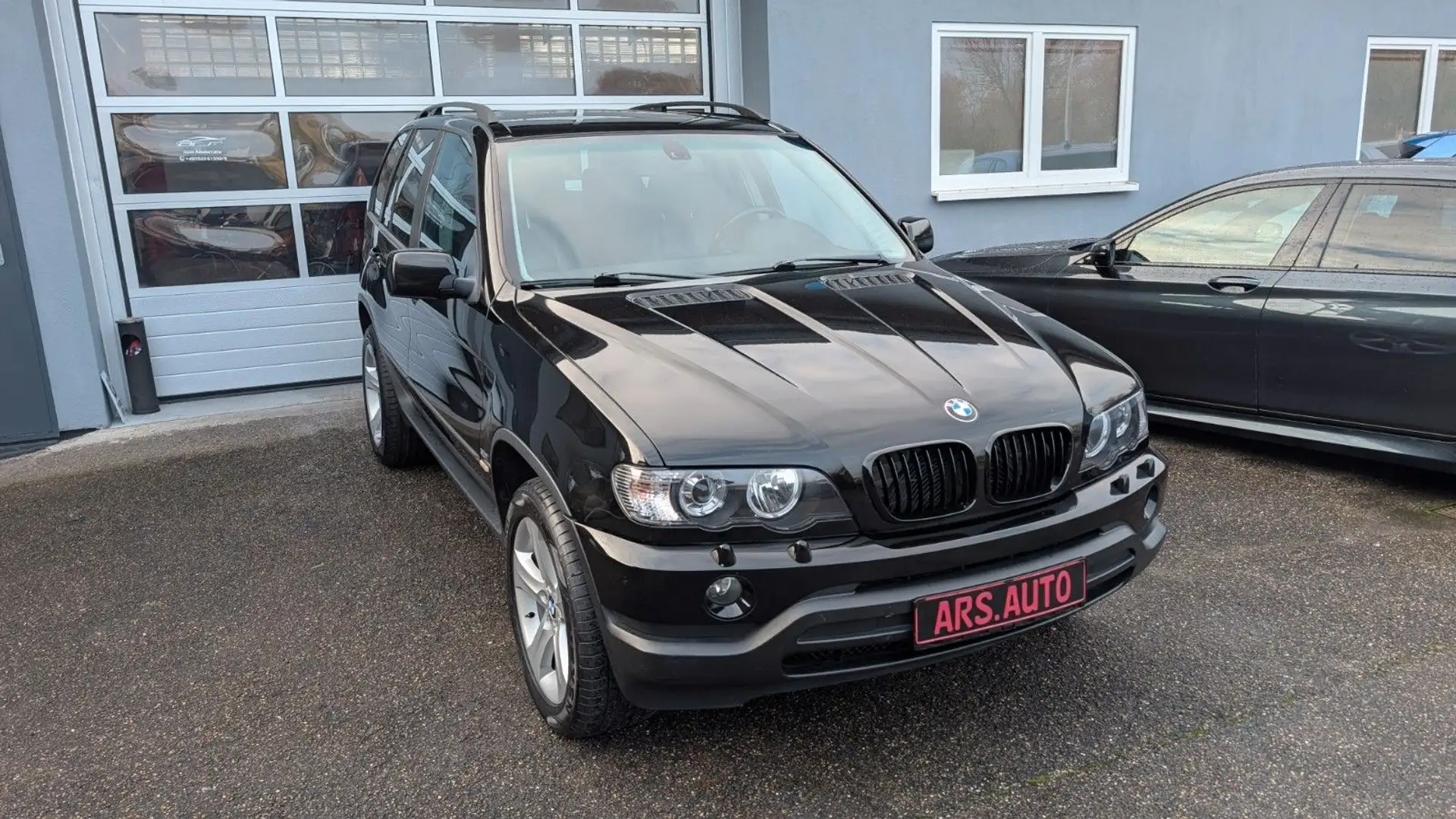 BMW X5 3.0i Aut. Lenkradheizung Leder SHZ Rollos 19" Zwart - 1