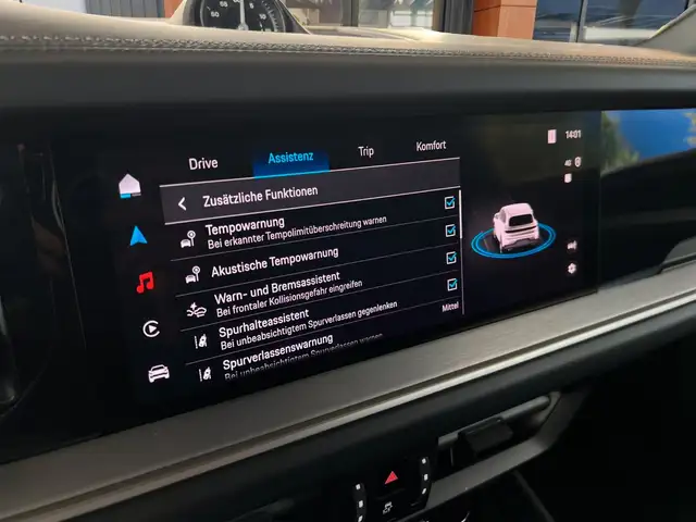 Porsche Cayenne view 12