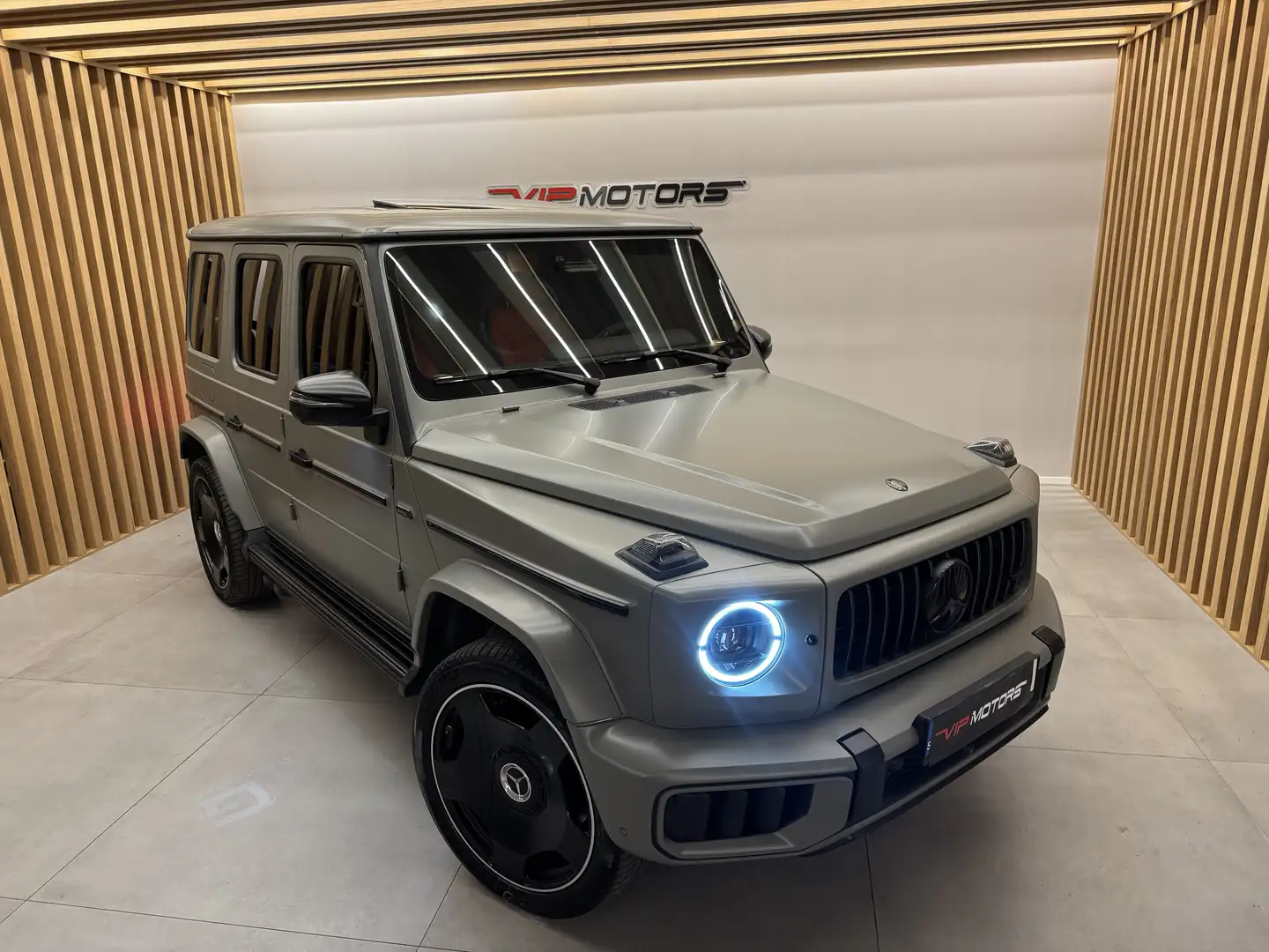 Mercedes-Benz G 63 AMG NUOVA G63 4.0 V8 605CV MILDHYBRID 2025 SPECIALEDIT Grau - 2