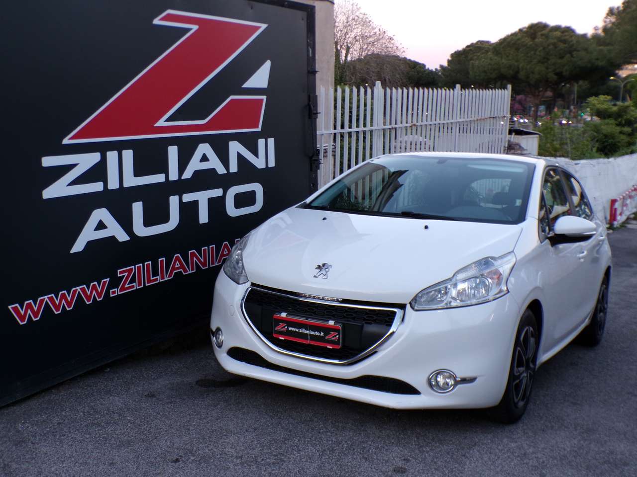 Peugeot 208 5p 1.4 vti 16v GPL ..BLUETOOTH..CRUISE..