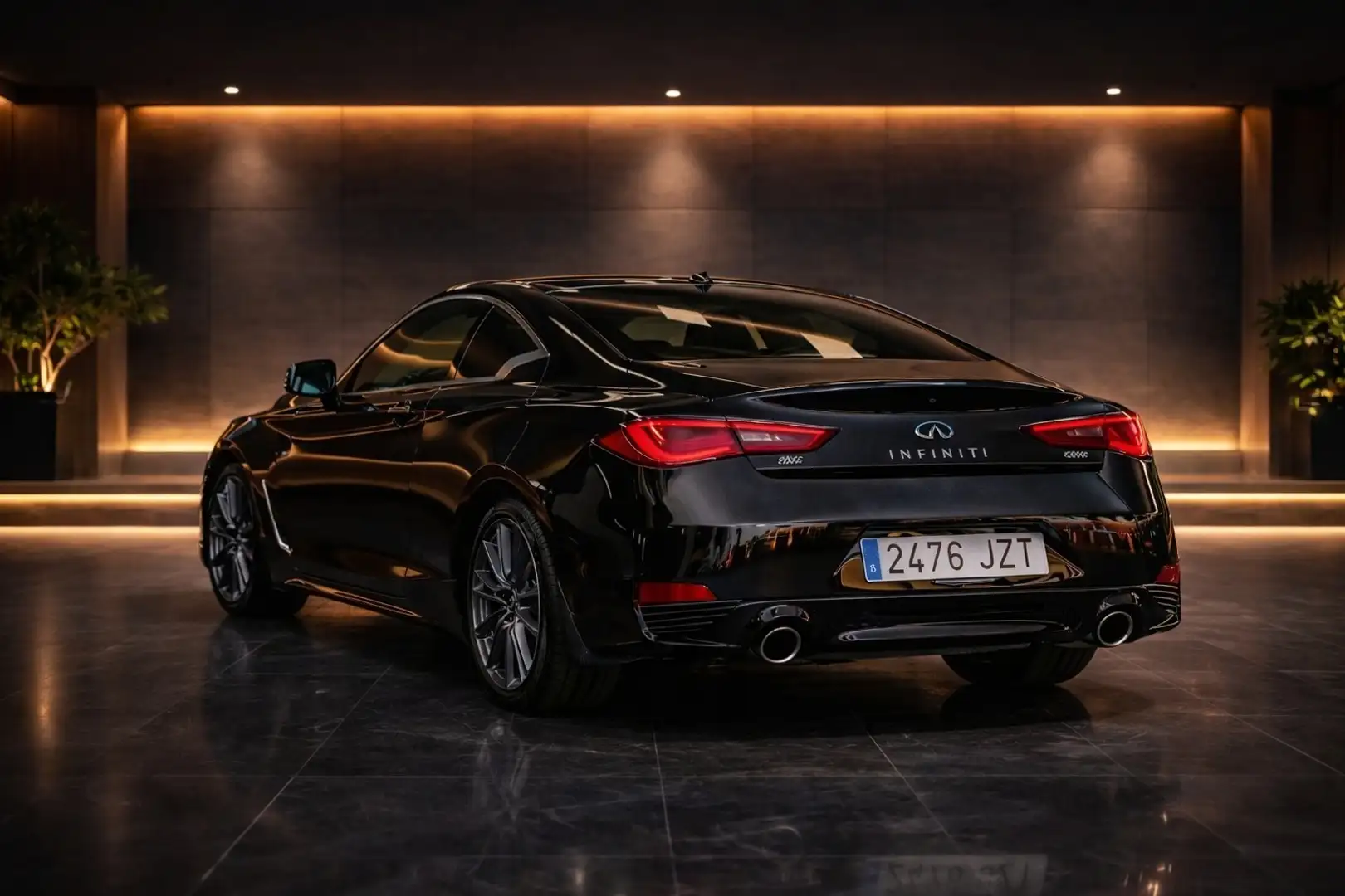 Infiniti Q60 Edición Exclusiva Red Sport V6 3.0 Schwarz - 2