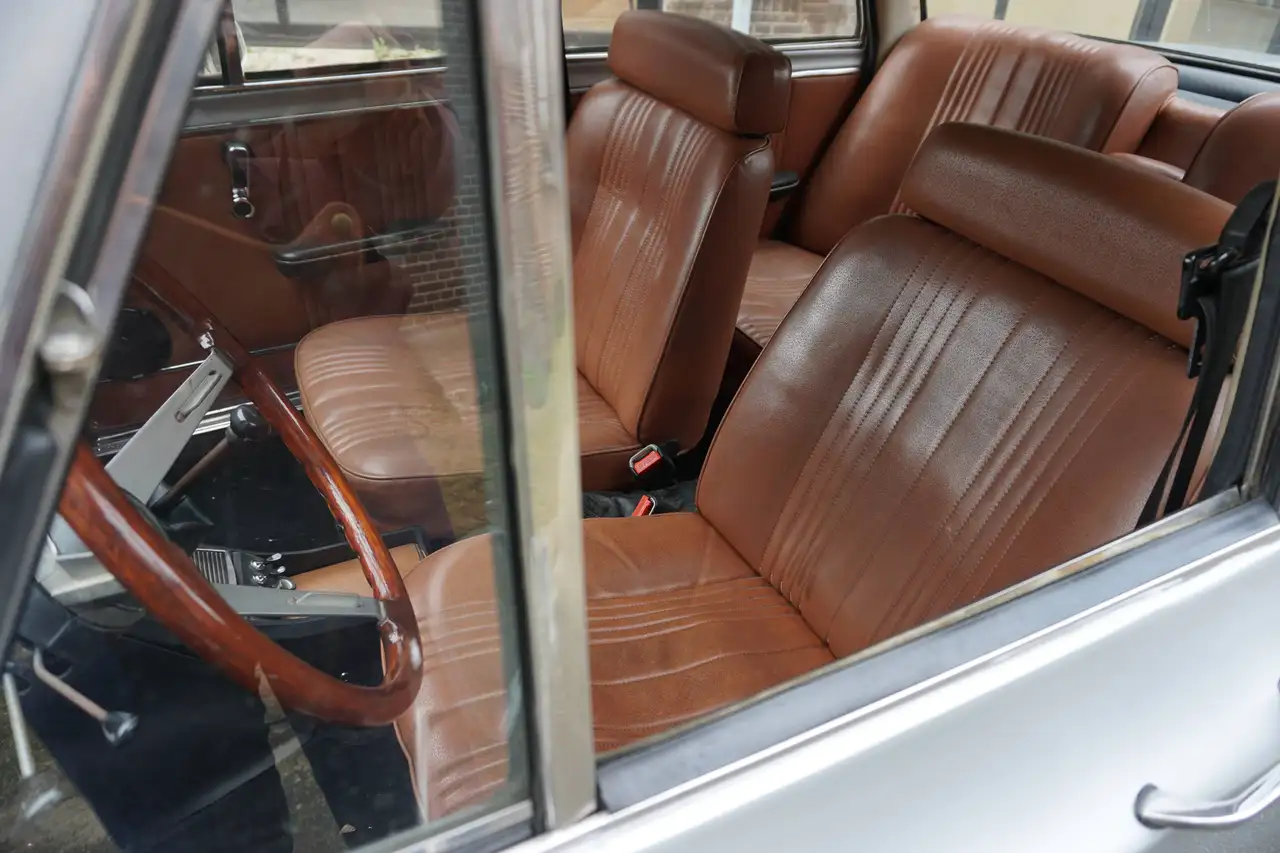 Alfa Romeo Giulia Super Lusso 1600, foto 7