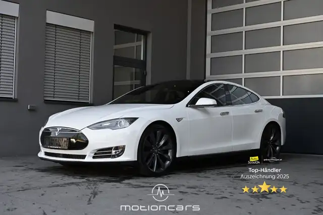 Tesla Model S Dual 85 kWh Pickerl NEU