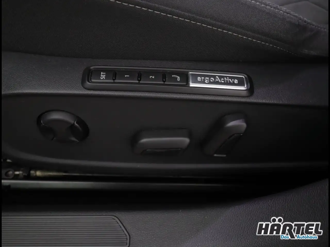 Volkswagen Golf 8 STYLE 1.4 TSI EHYBRID DSG (+ACC-RADAR) Navi 14