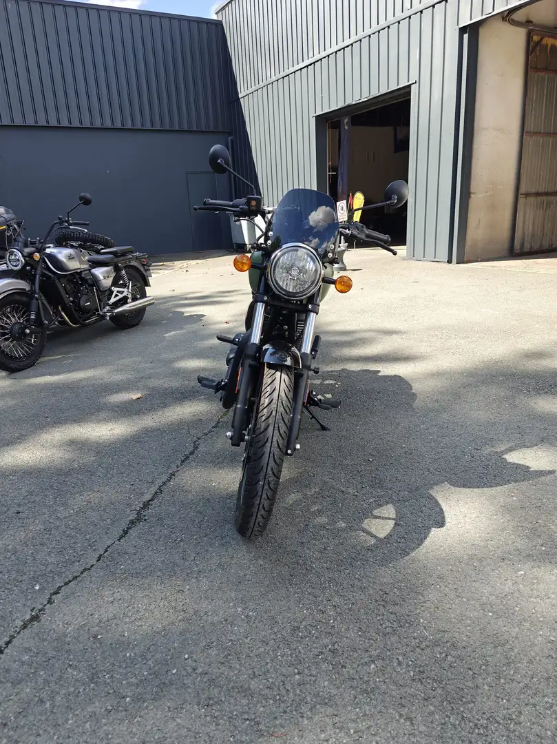 Royal Enfield Meteor 350 Grün - 2