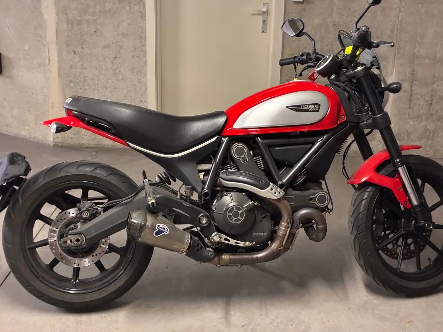 Ducati Scrambler 800 Icon 2016 Rouge - 2