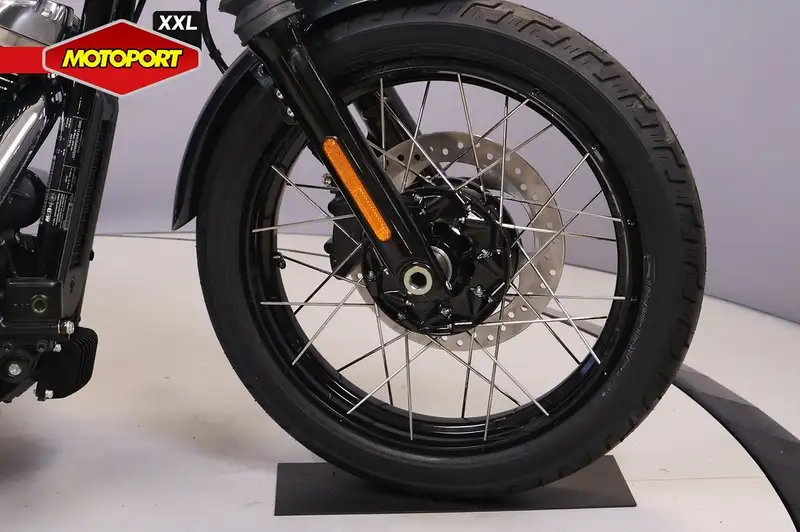 Harley-Davidson Street Bob - foto 7