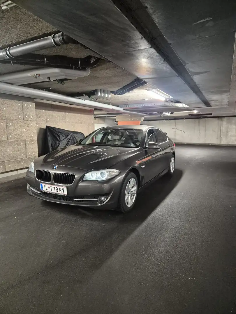 BMW 520 520d Efficient Dynamics - 1
