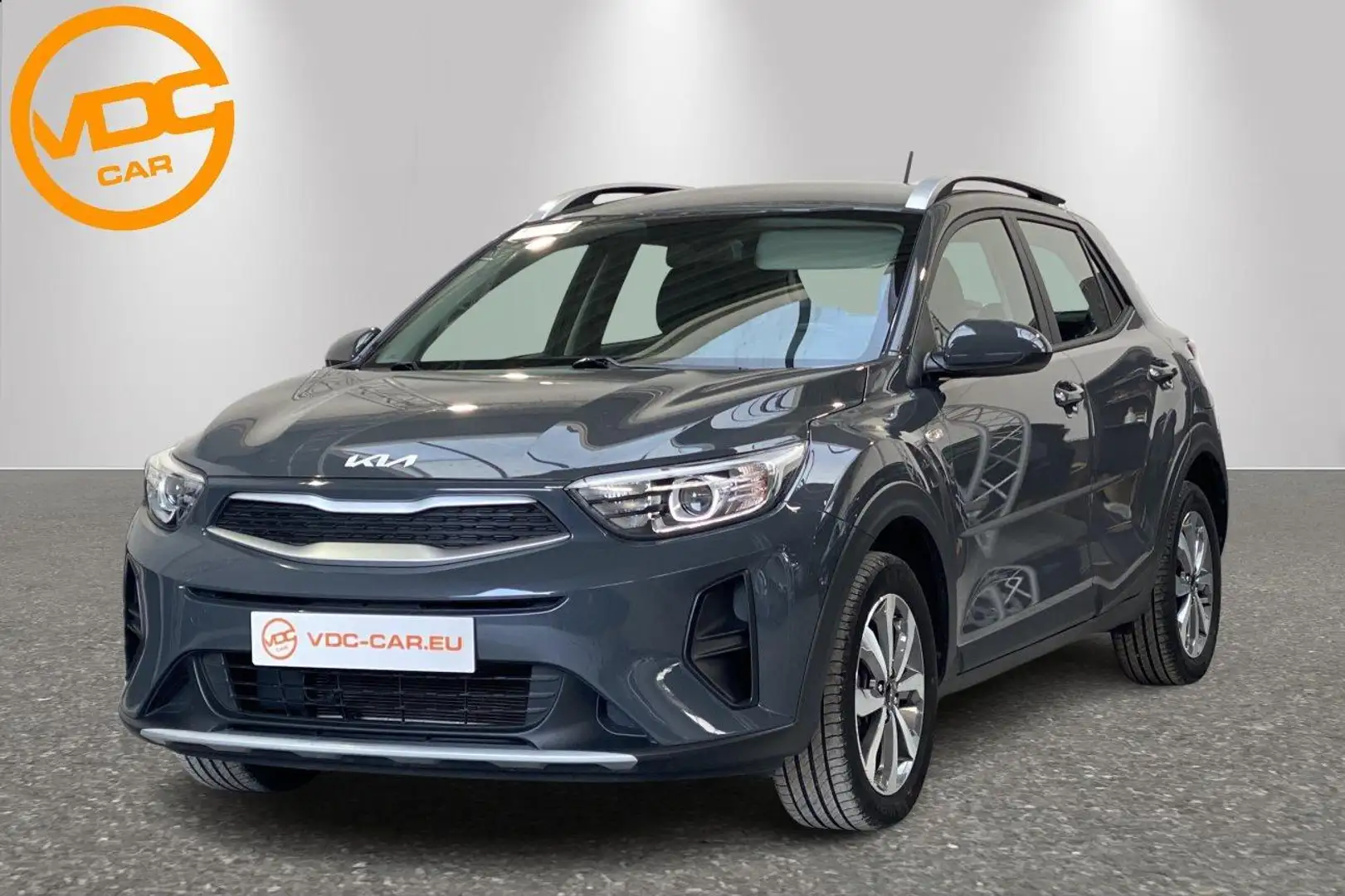Kia Stonic Urban Edition Gris - 1