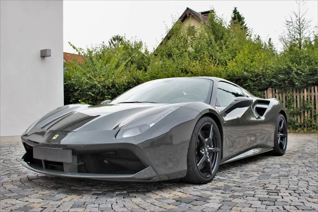 Ferrari 488