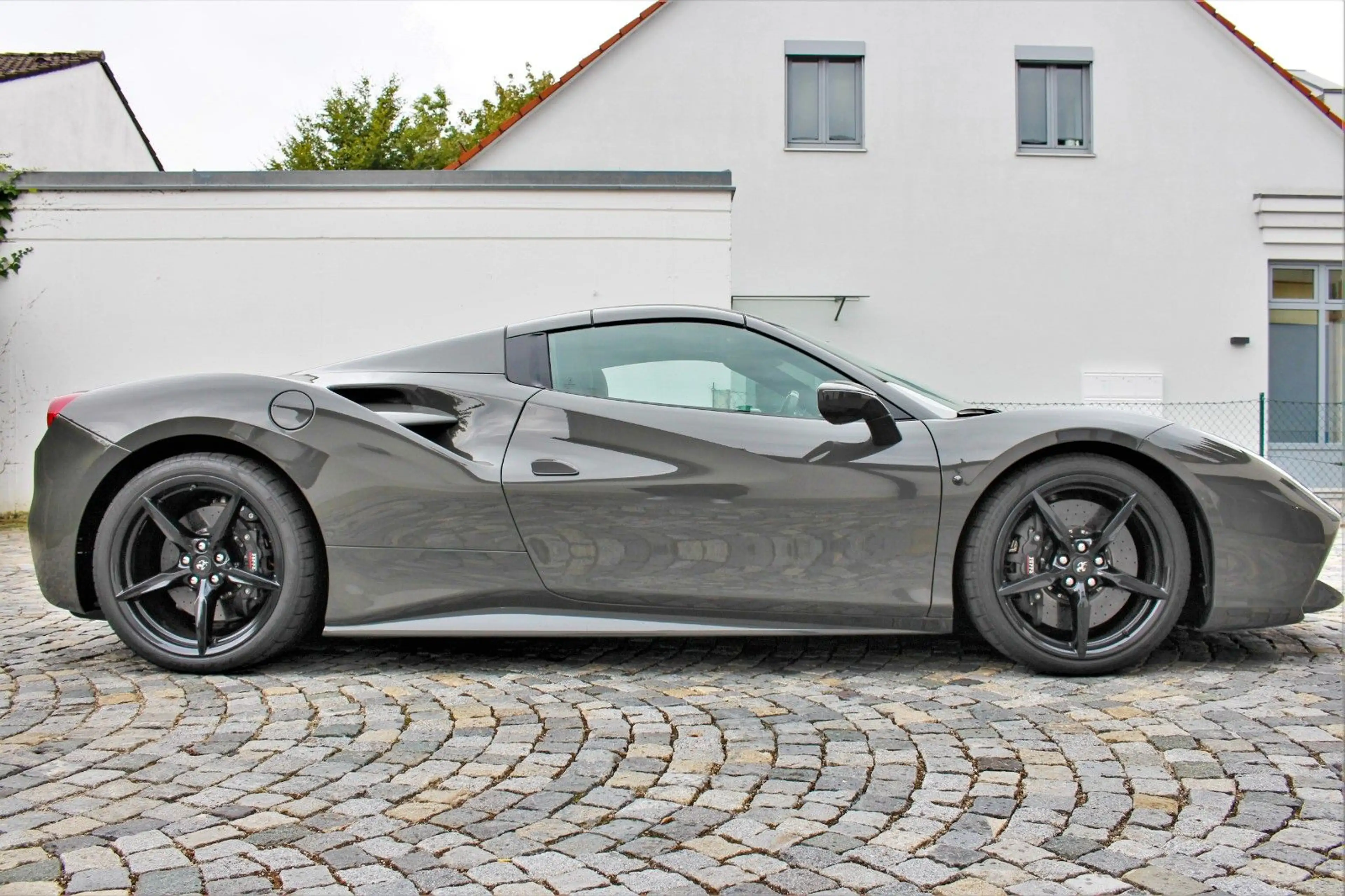 Ferrari 488 / LIFT / DAYTONA / LED LENKRAD / GARA — photo 4