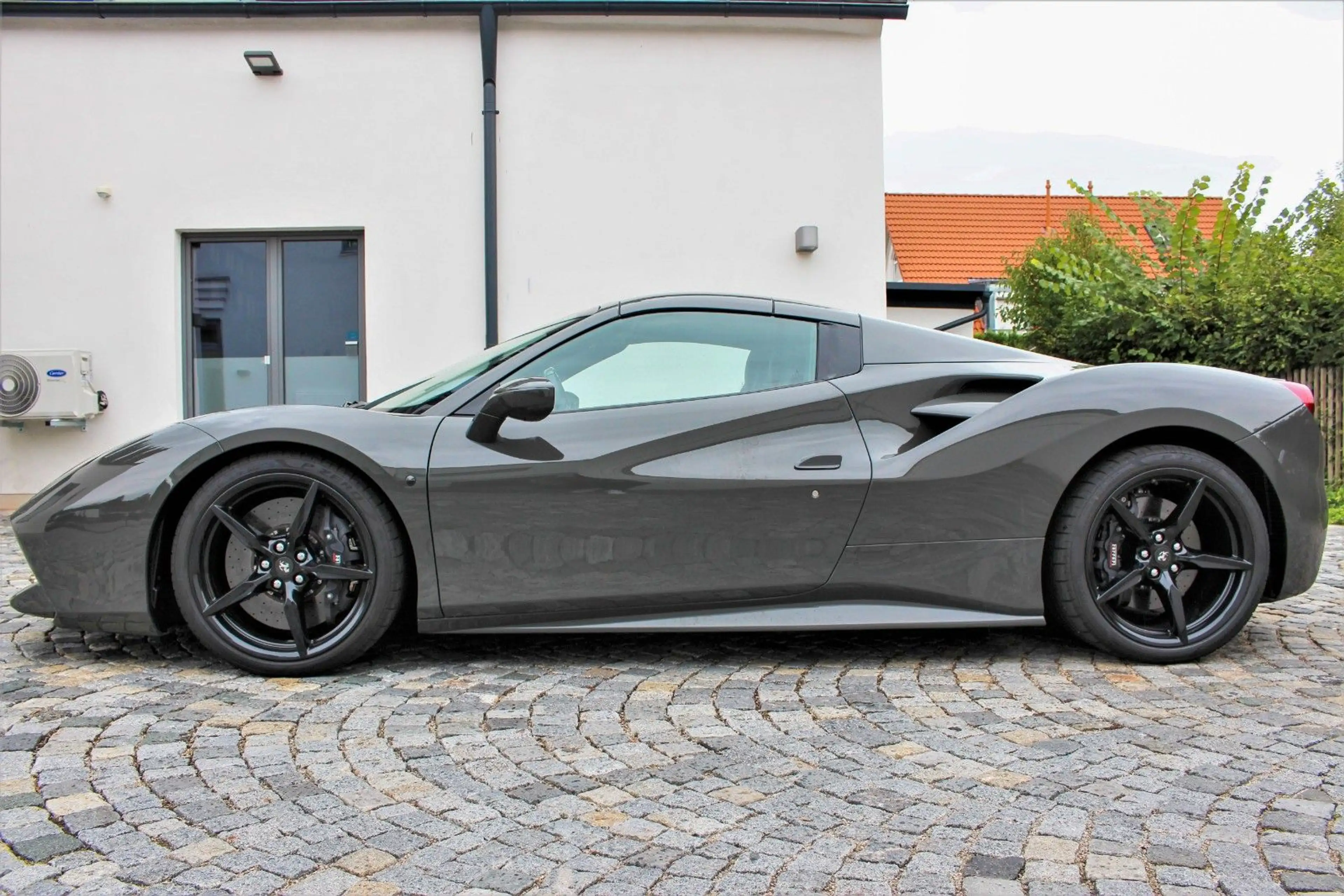 Ferrari 488 / LIFT / DAYTONA / LED LENKRAD / GARA — photo 8