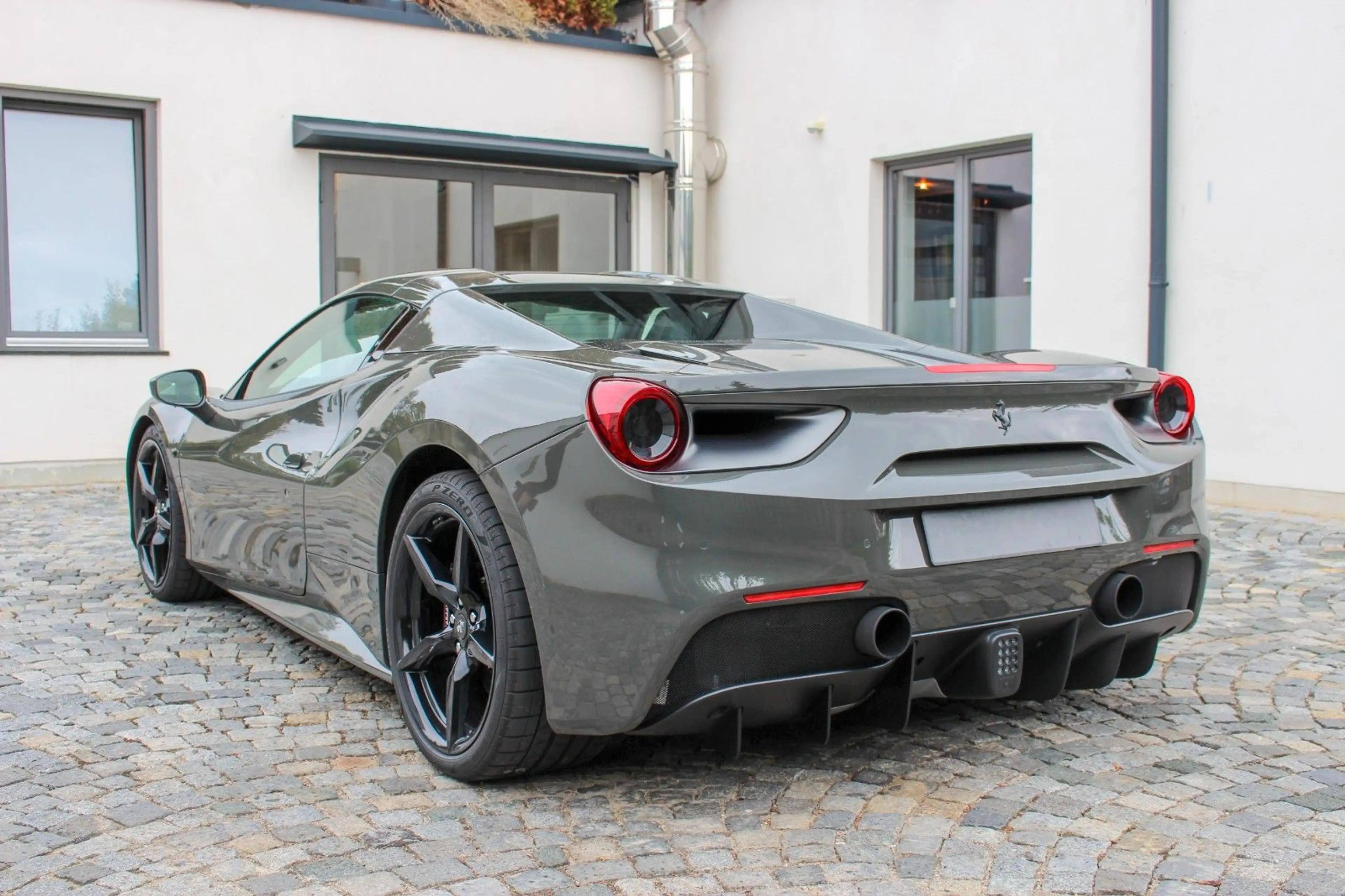Ferrari 488 / LIFT / DAYTONA / LED LENKRAD / GARA — photo 7