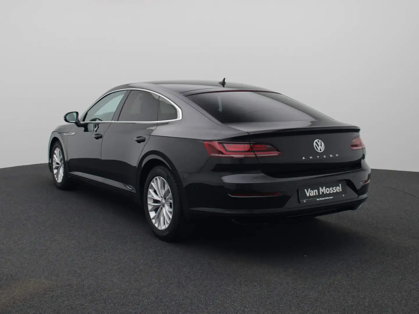 Volkswagen Arteon 2.0 TDI | ACHTERUITRIJCAMERA | NAVIGATIE | LED VER Zwart - 2