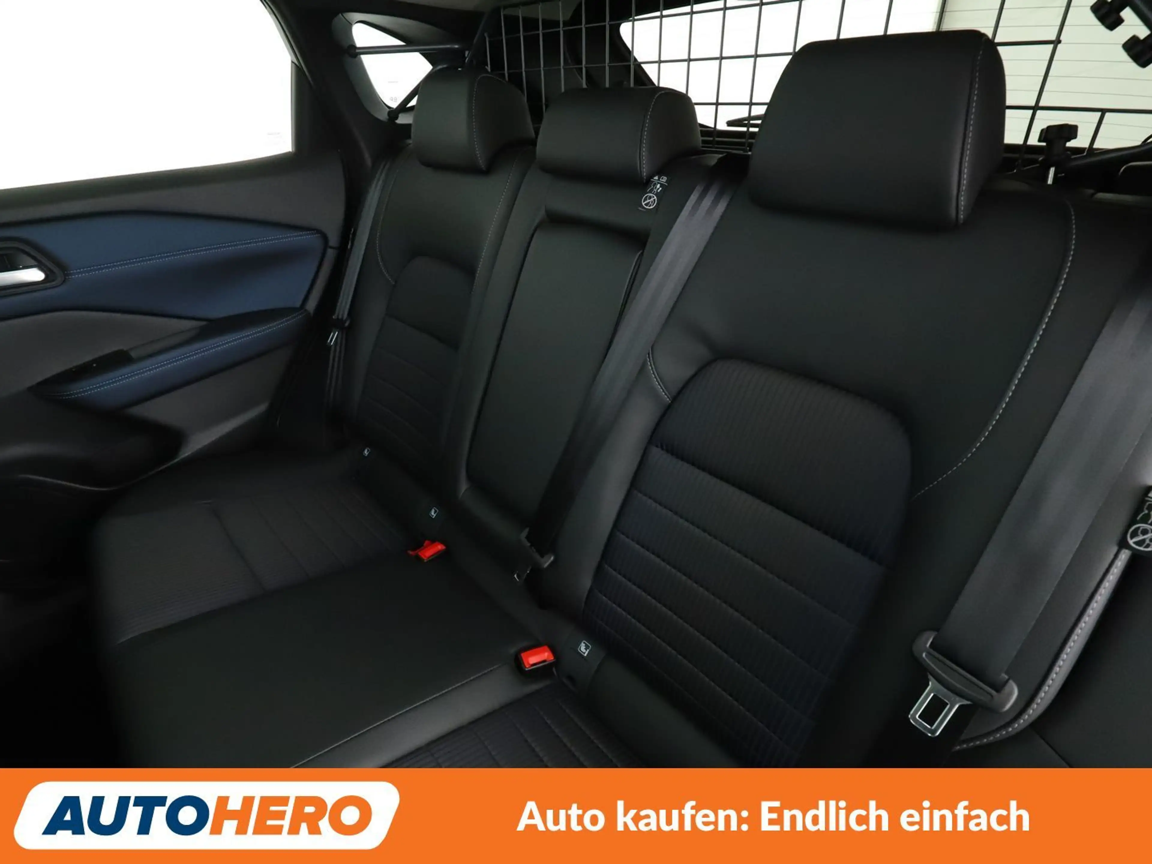 Nissan Qashqai 1.3 DIG-T Mild-Hybrid Premiere Edition Aut*NAVI* — photo 14