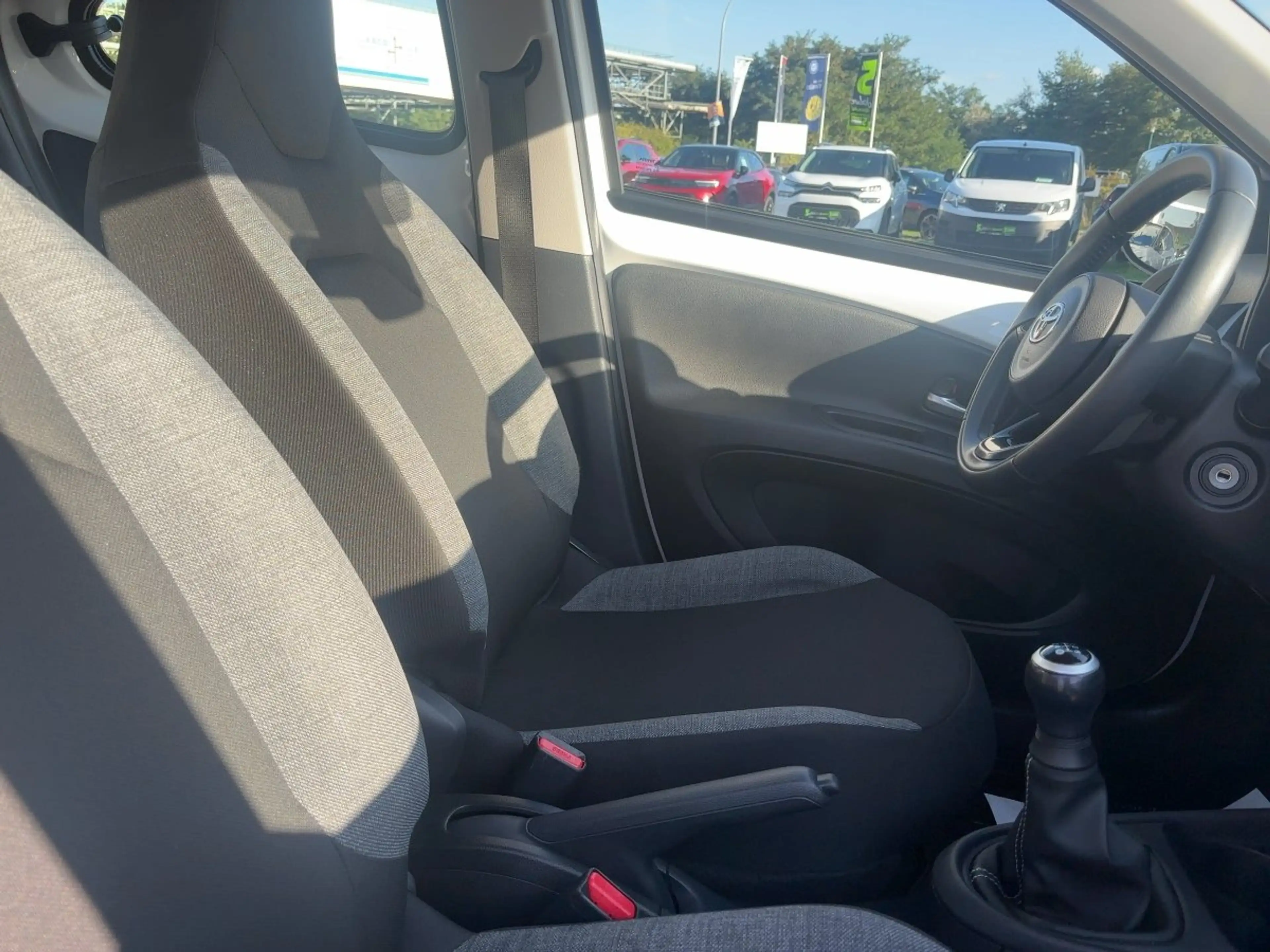 Toyota Aygo X 1.0 Play AplleCarPlay Klima Kamera — photo 14