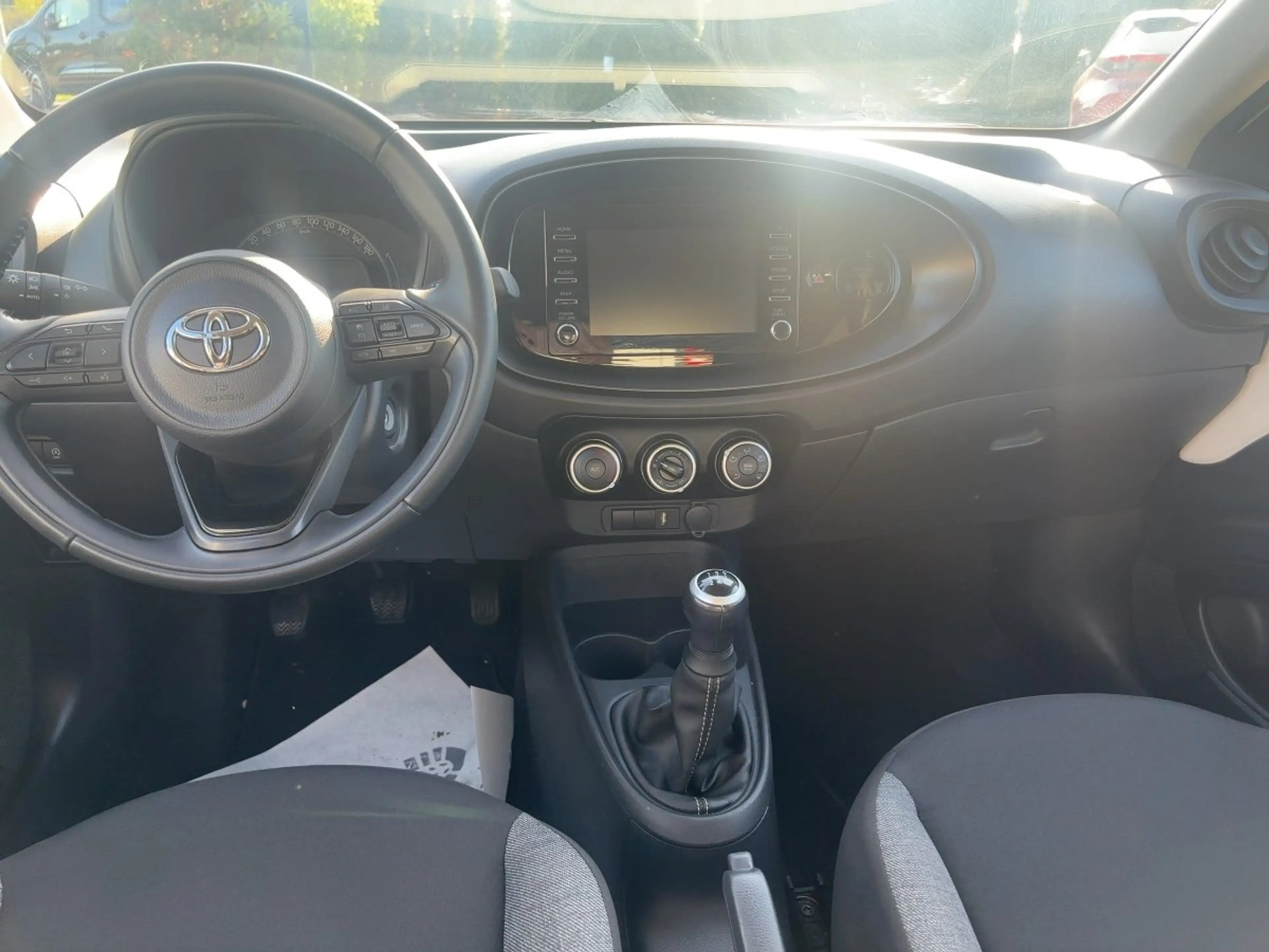 Toyota Aygo X 1.0 Play AplleCarPlay Klima Kamera — photo 9