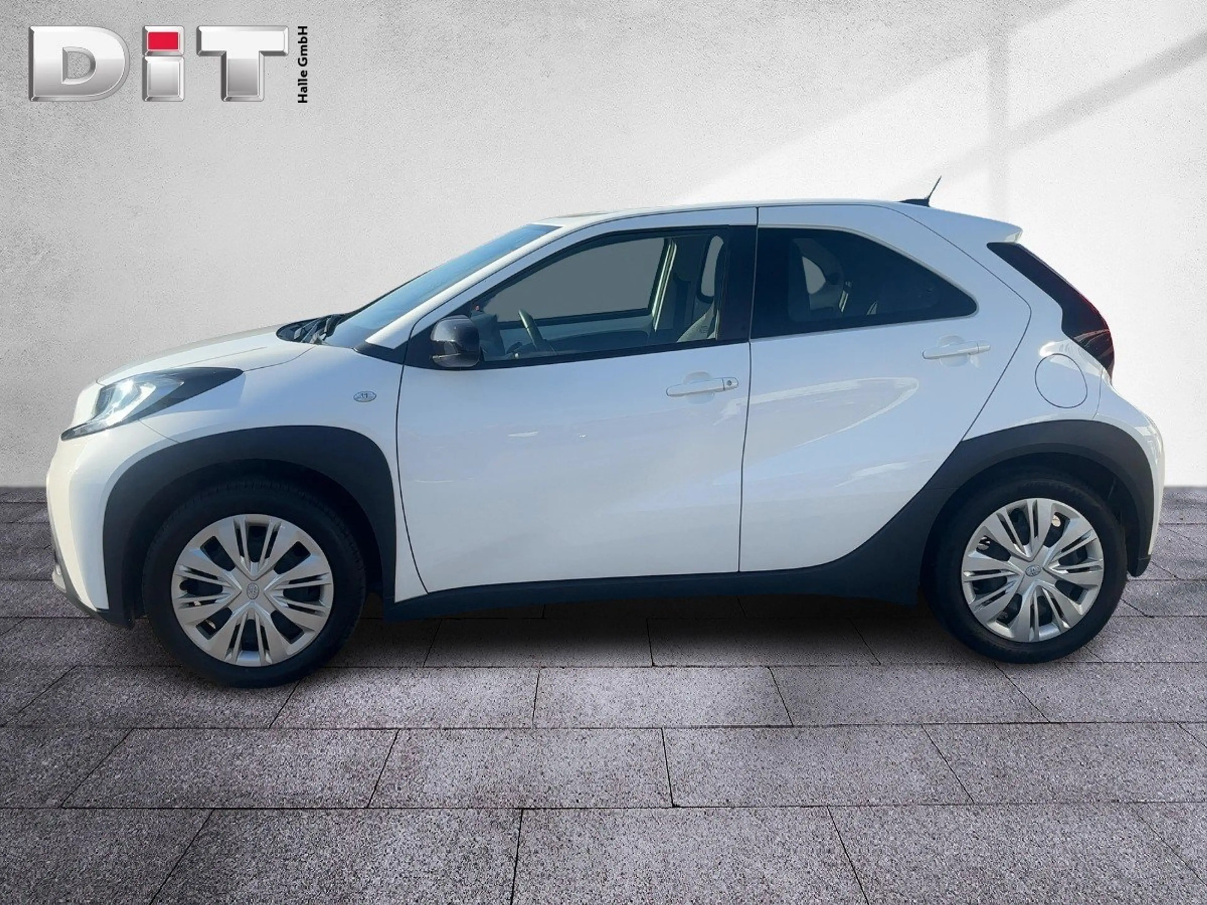 Toyota Aygo X 1.0 Play AplleCarPlay Klima Kamera — photo 3