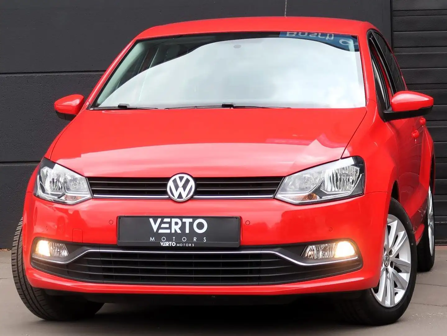 Volkswagen Polo 1.0i Trendline BMT Rouge - 2