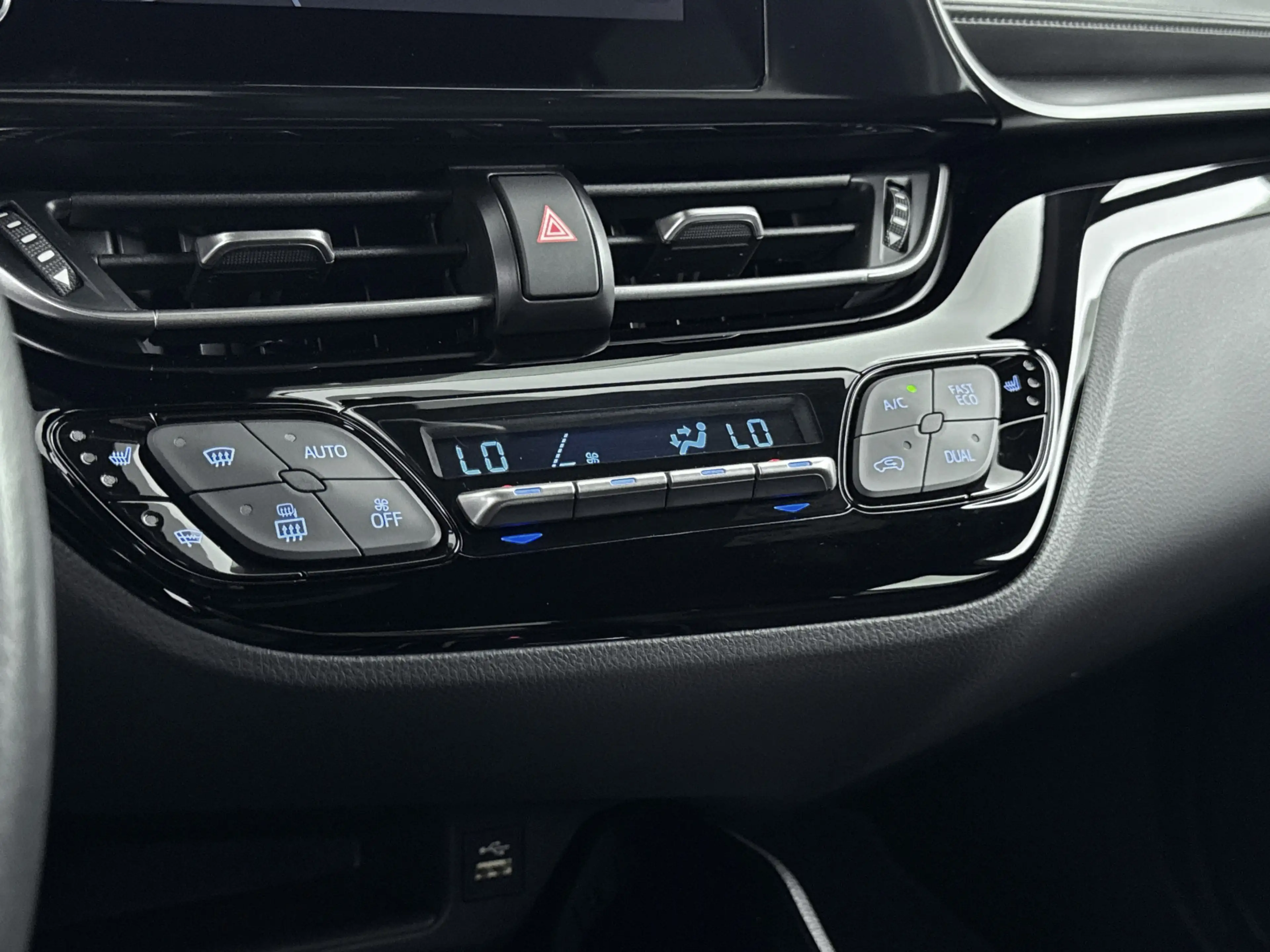 Toyota C-HR 1.8 Hybrid Dynamic + | Dealer onderhouden | Stoel+ — photo 11