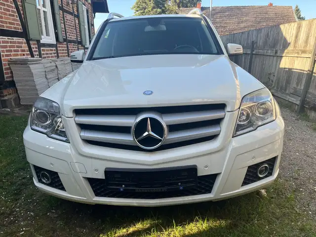 Mercedes-Benz GLK 200 CDI AHK 8xRäder Navi Shz Kamera