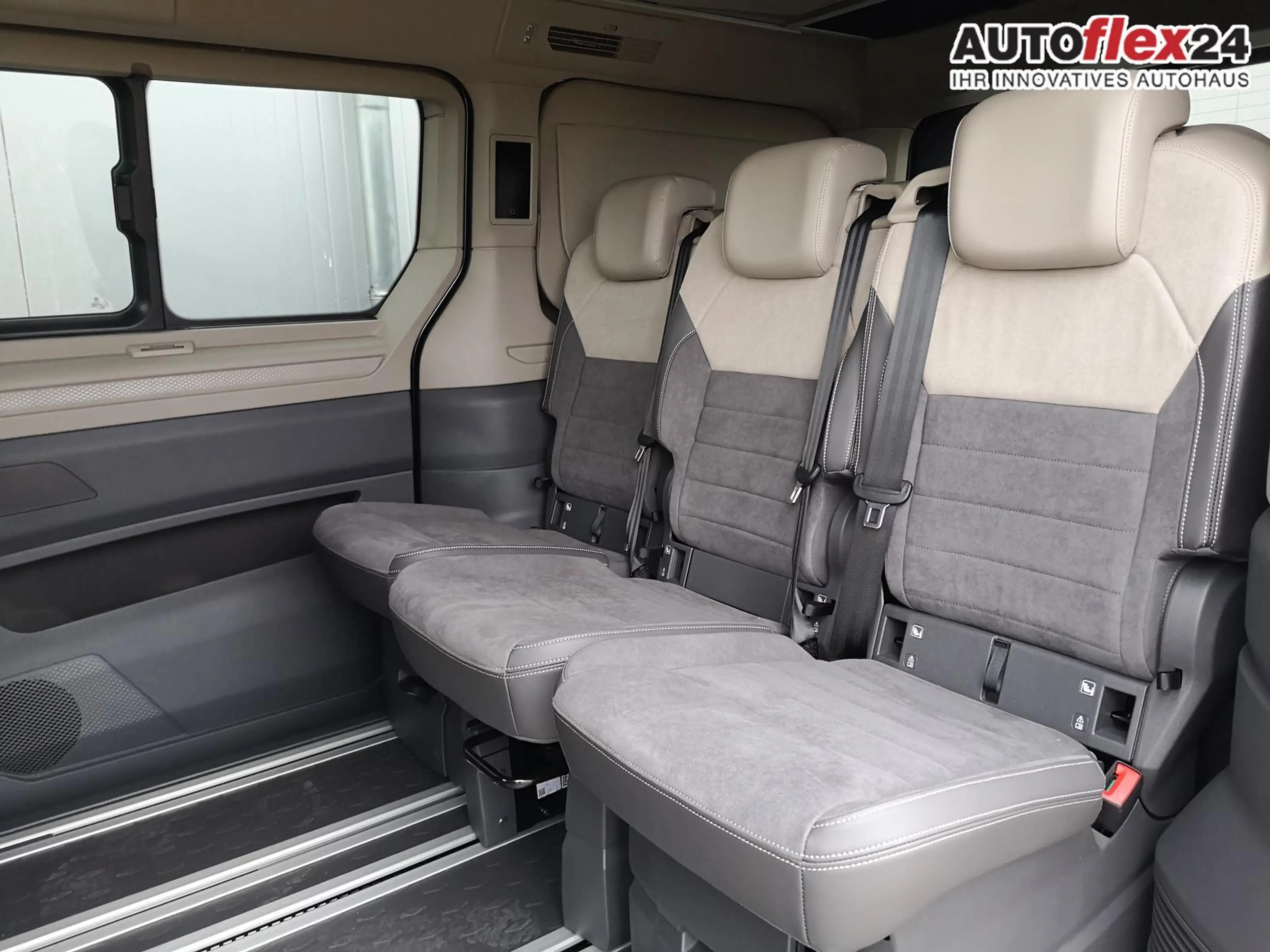 Volkswagen T7 California Beach Tour eHybrid 4MOTION 1.5 TSI Plus ArtVelo... — photo 4