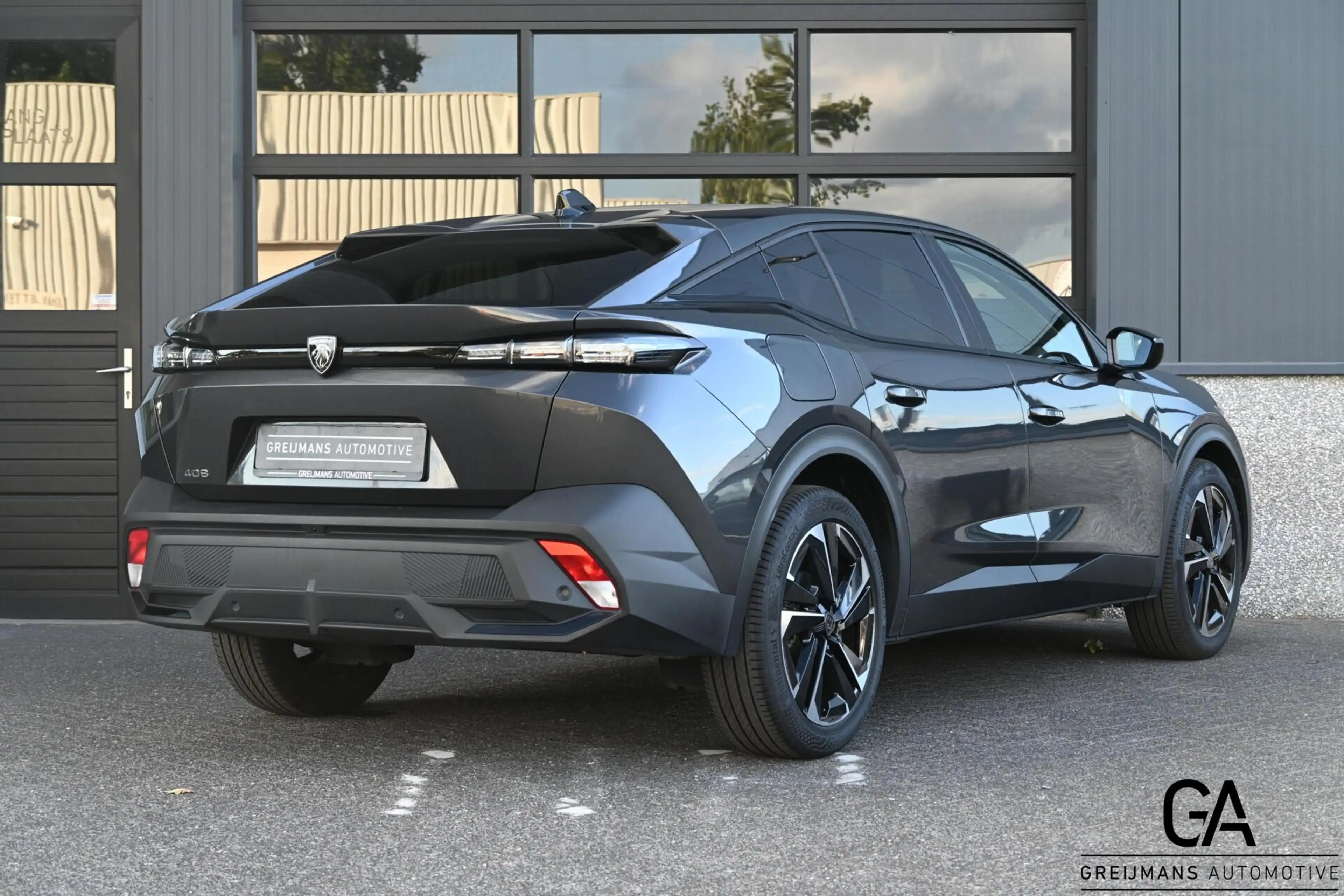 Peugeot 408 1.2 PureTech Allure Pack 130 EAT8 — photo 2