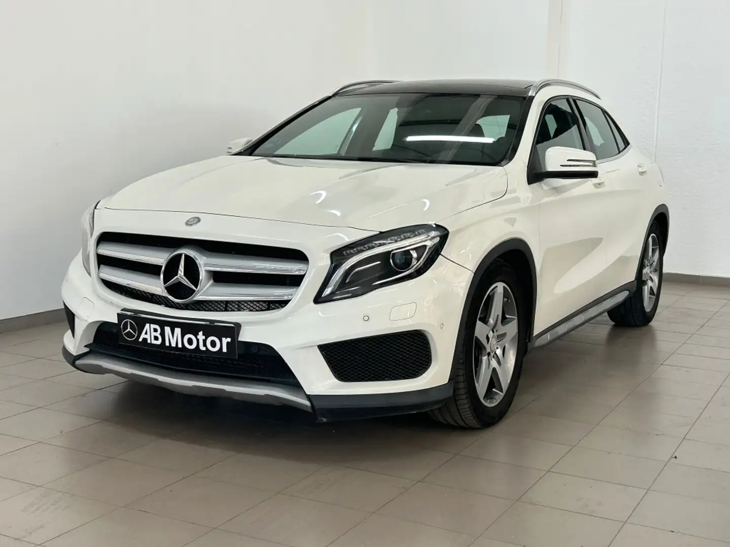 Mercedes-Benz GLA 220 220CDI AMG Line 7G-DCT Blanco - 2