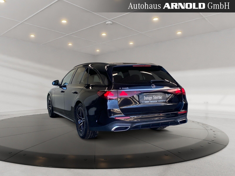 Mercedes-Benz E 200 E 200 T AMG-Line DISTRONIC LED Navi Lenkradhzg. BC — photo 3