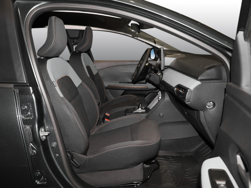 Dacia Jogger Extreme hybrid 155 NAVI SHZ PDC KLIMA BT ZV — photo 4