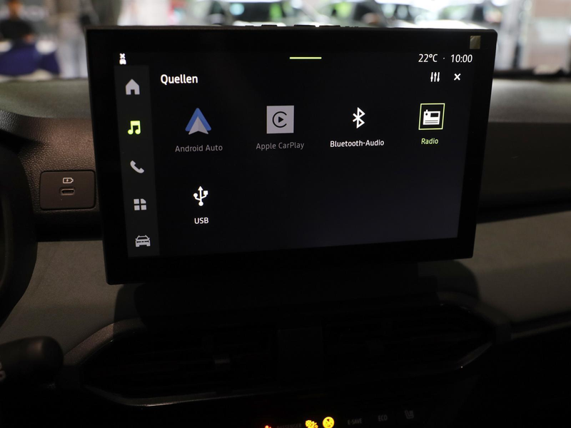 Dacia Jogger Extreme hybrid 155 NAVI SHZ PDC KLIMA BT ZV — photo 12
