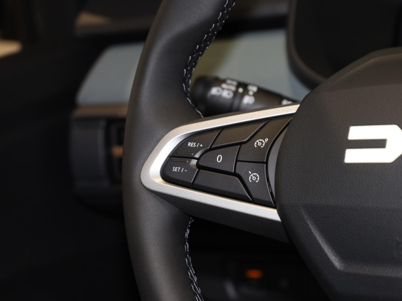 Dacia Jogger Extreme hybrid 155 NAVI SHZ PDC KLIMA BT ZV — photo 10