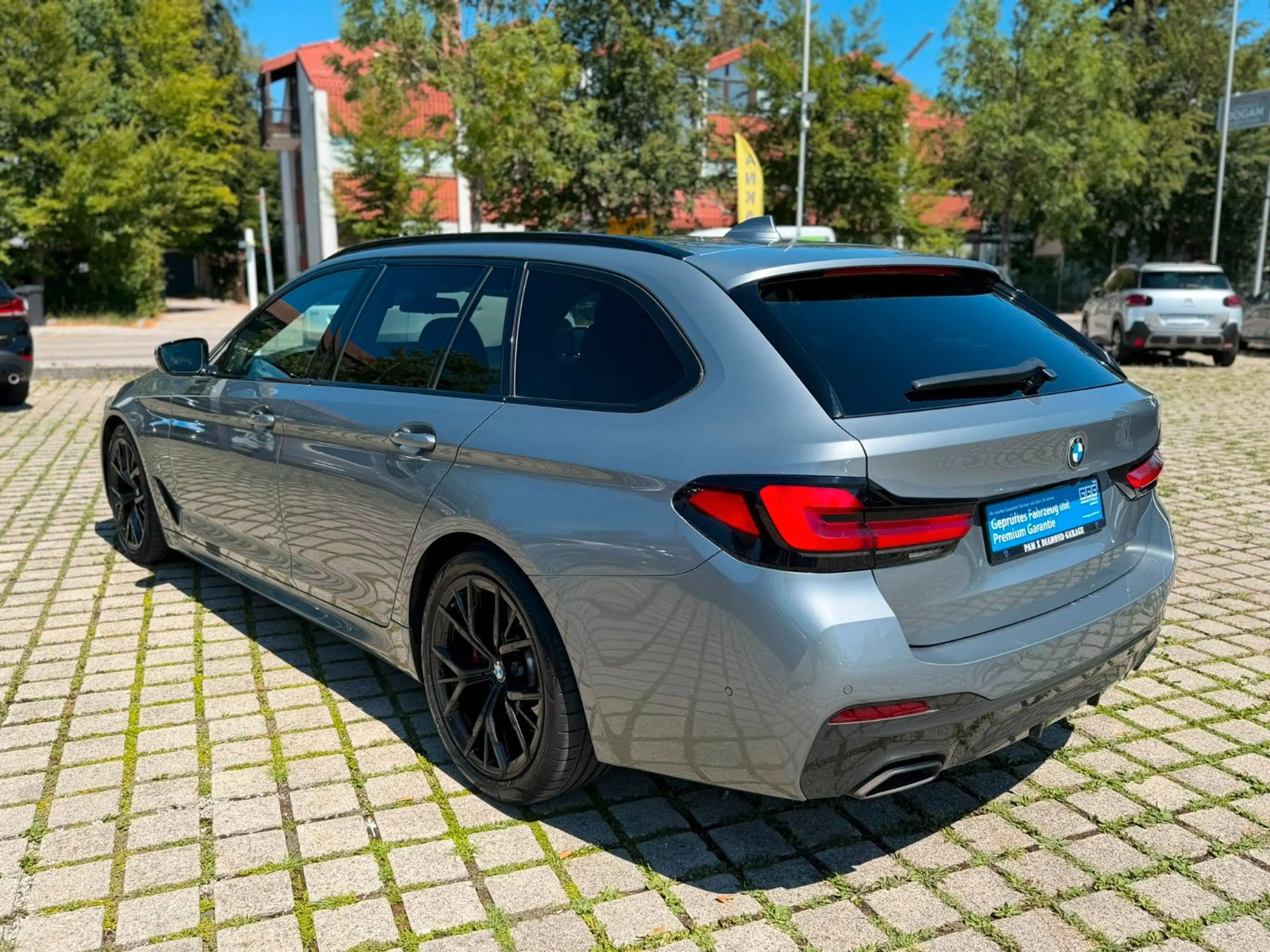BMW 530 G31 Facelift Touring 530d M Sport M-paket — photo 6