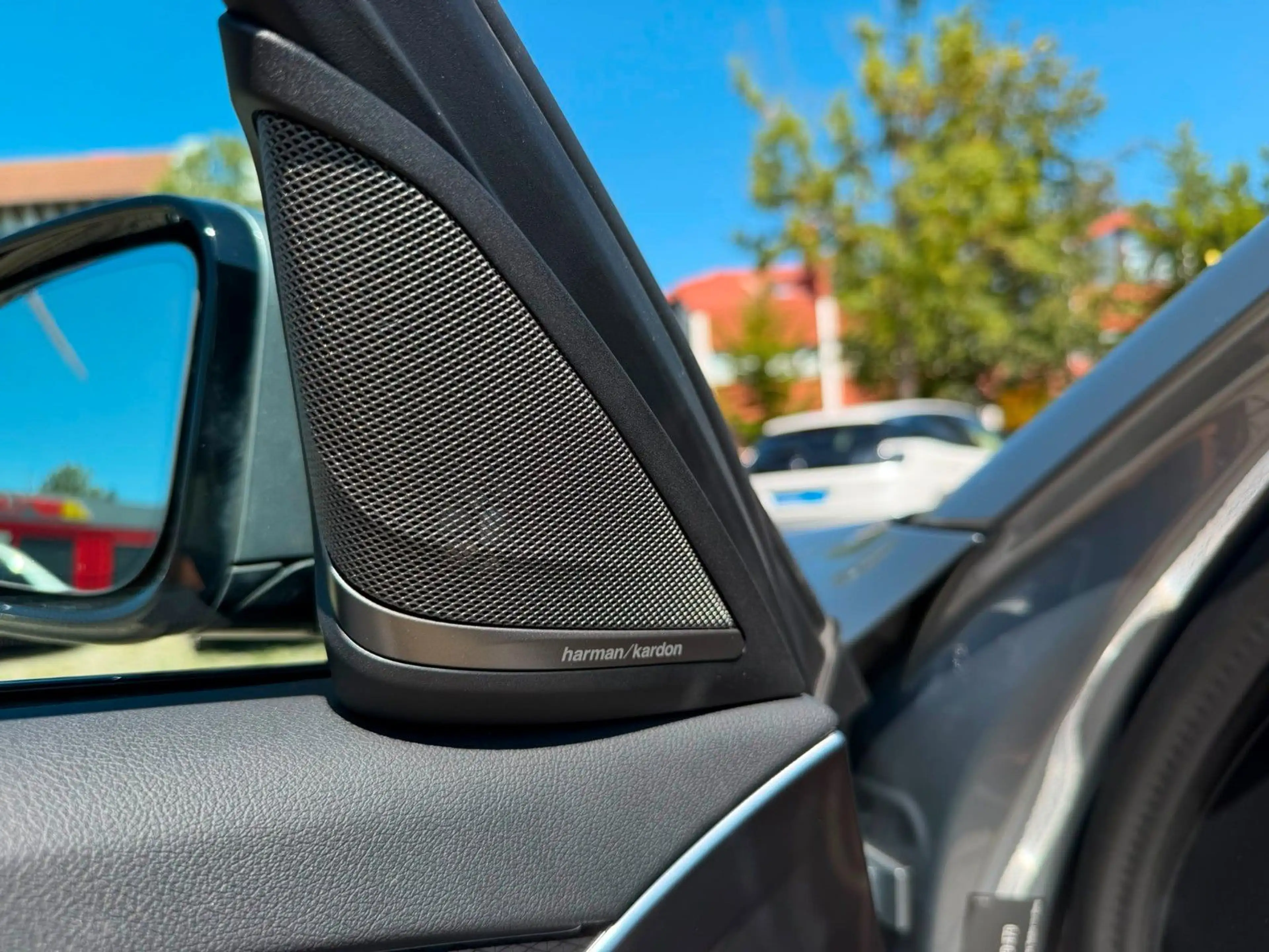 BMW 530 G31 Facelift Touring 530d M Sport M-paket — photo 12